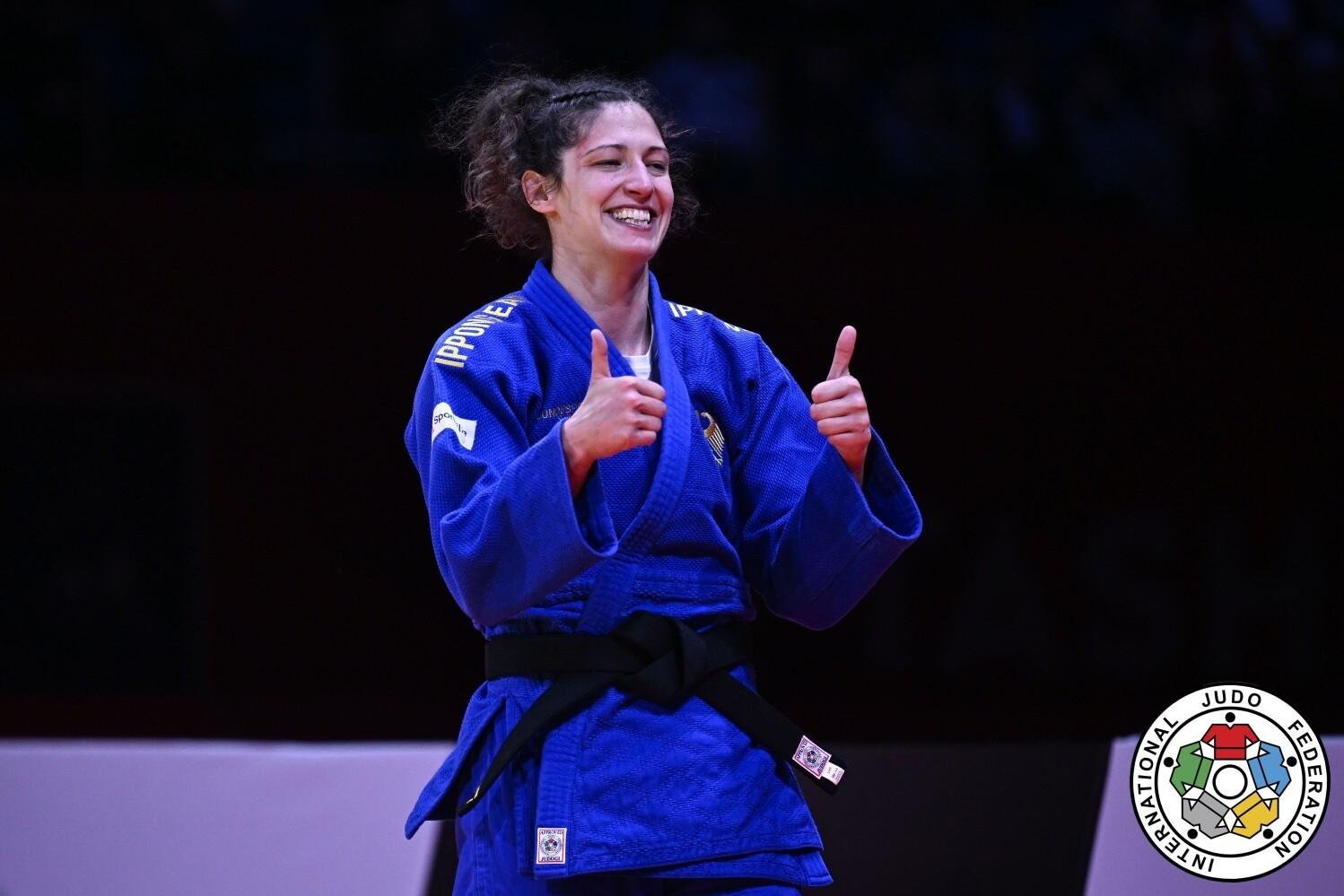 Miriam Butkereit OTP Group Tashkent Grand Slam Miriam Butkereit gewinnt den OTP Group Tashkent Grand Slam und steckt nach dem Sieg beide Daumen nach oben.