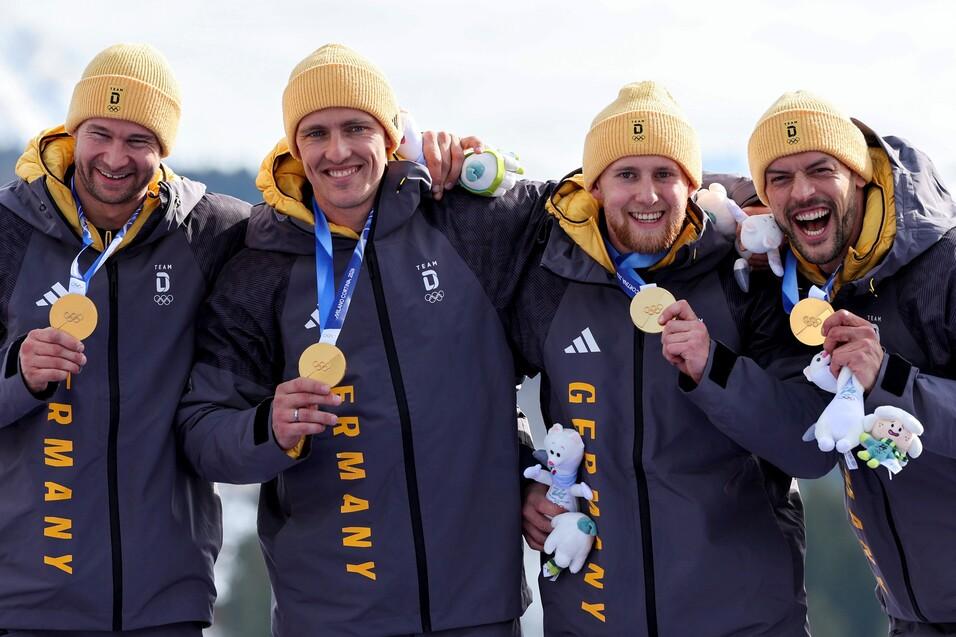 Thorsten Margis holt im Viererbob Gold bei den Olympischen Winterspielen 2026.