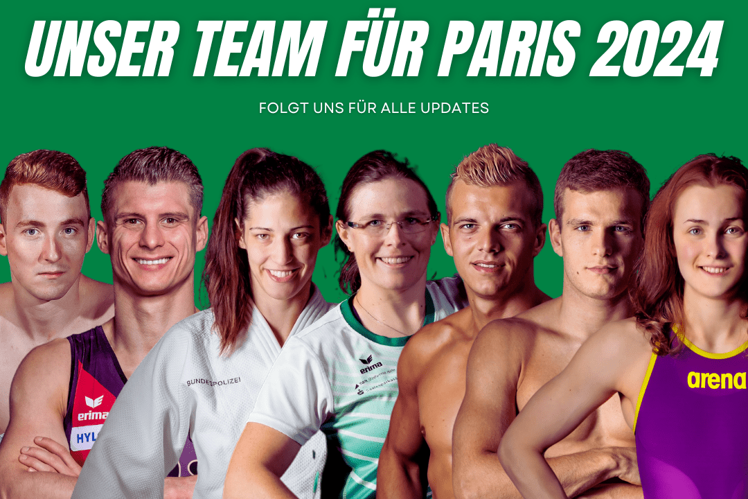 Gruppe von Sportlern in bunten Outfits, die f&uuml;r das Team zur Olympiade 2024 in Paris stehen, auf gr&uuml;nem Hintergrund.