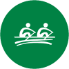 Symbol eines Boots mit zwei Ruderern auf gr&uuml;nem Hintergrund in einem kreisf&ouml;rmigen Design.